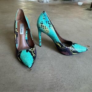 Steve Madden Vibrant Multicolor Snake Print Heels (8.5)